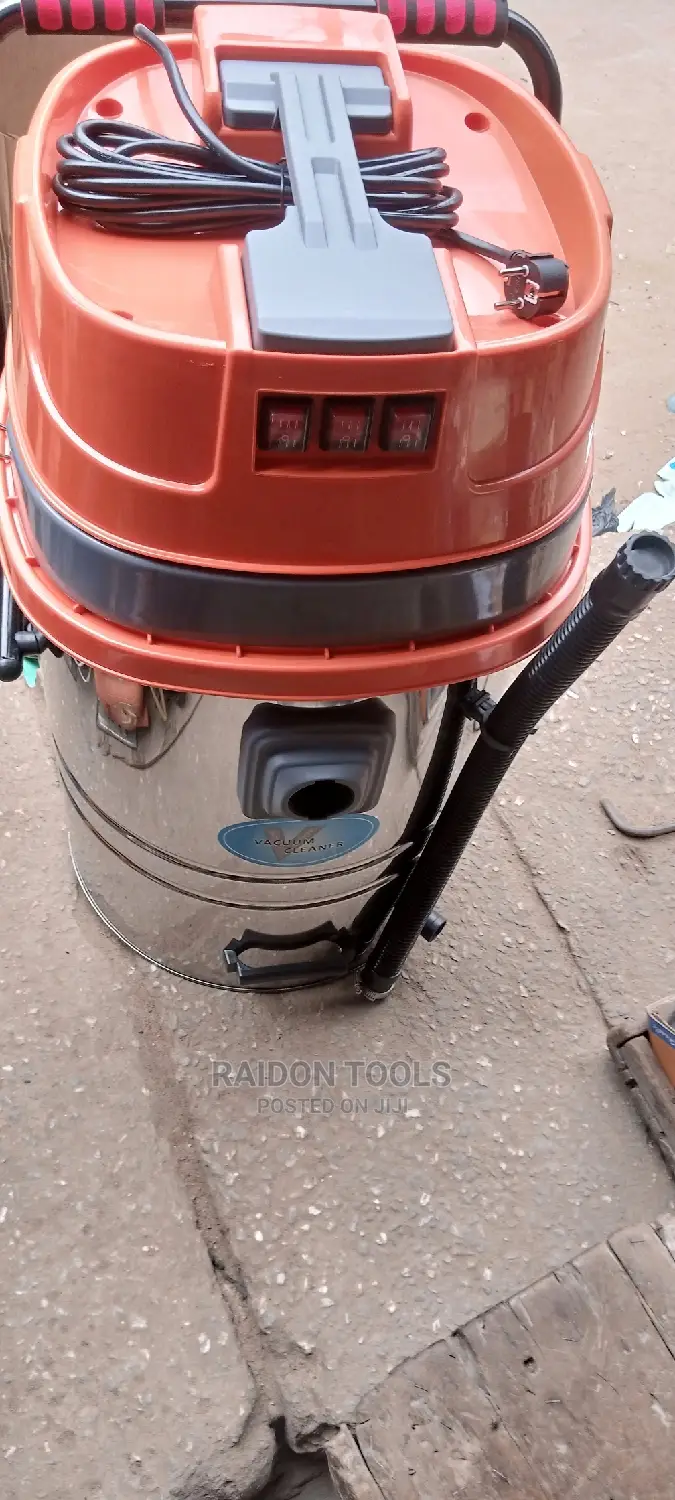 Vacuum Cleaner 80l
