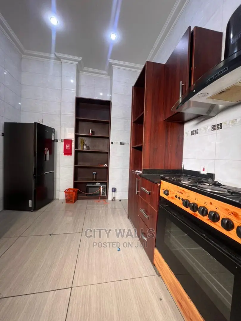 3bdrm Block of Flats in Park View, Ikoyi for rent