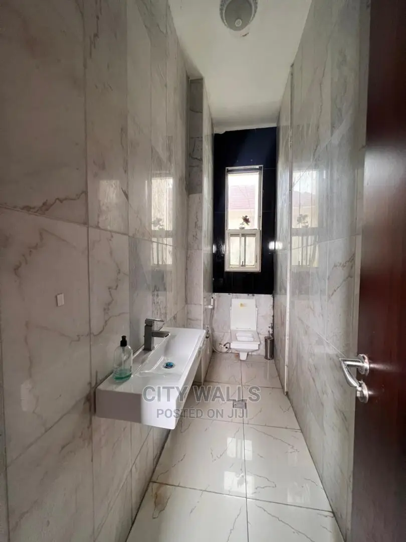 3bdrm Block of Flats in Park View, Ikoyi for rent