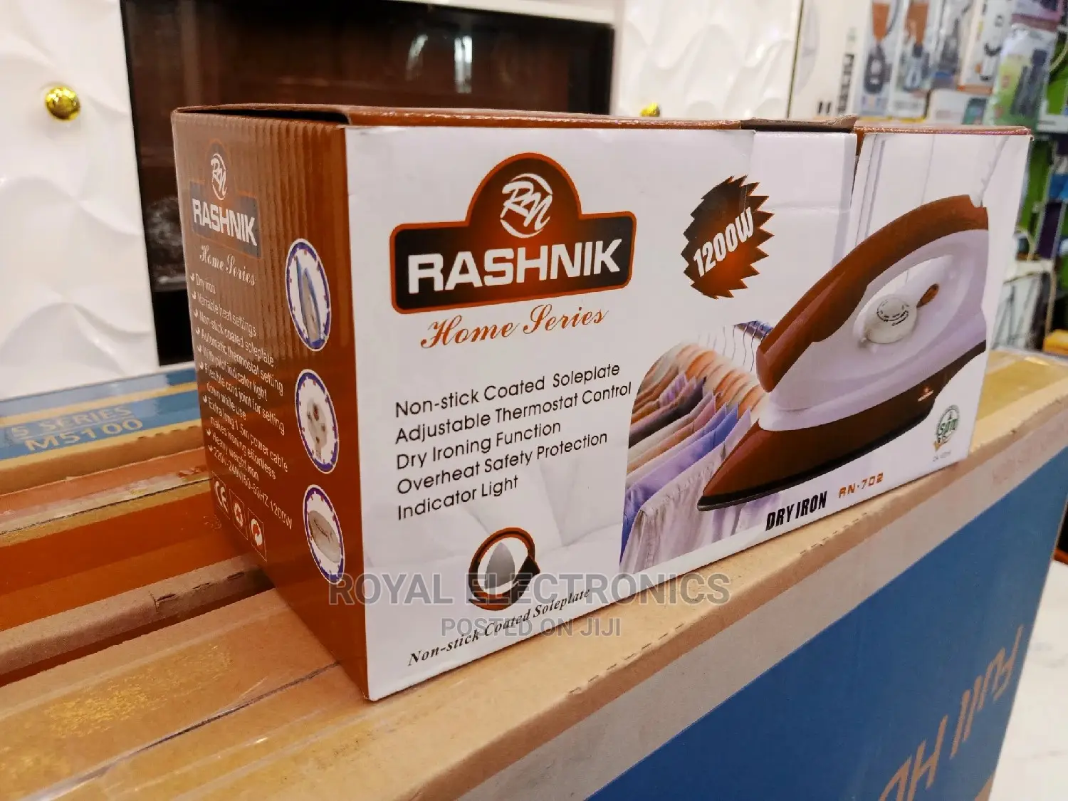 Newly Released Rashnik RN-702 Dry Iron 1200W