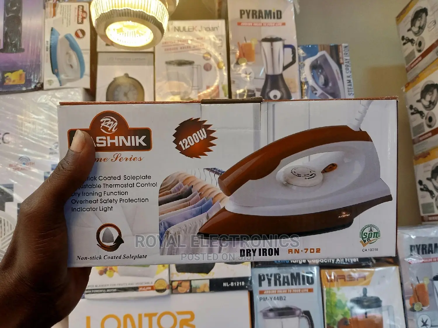 World Class Rashnik RN-702 Dry Iron 1200W