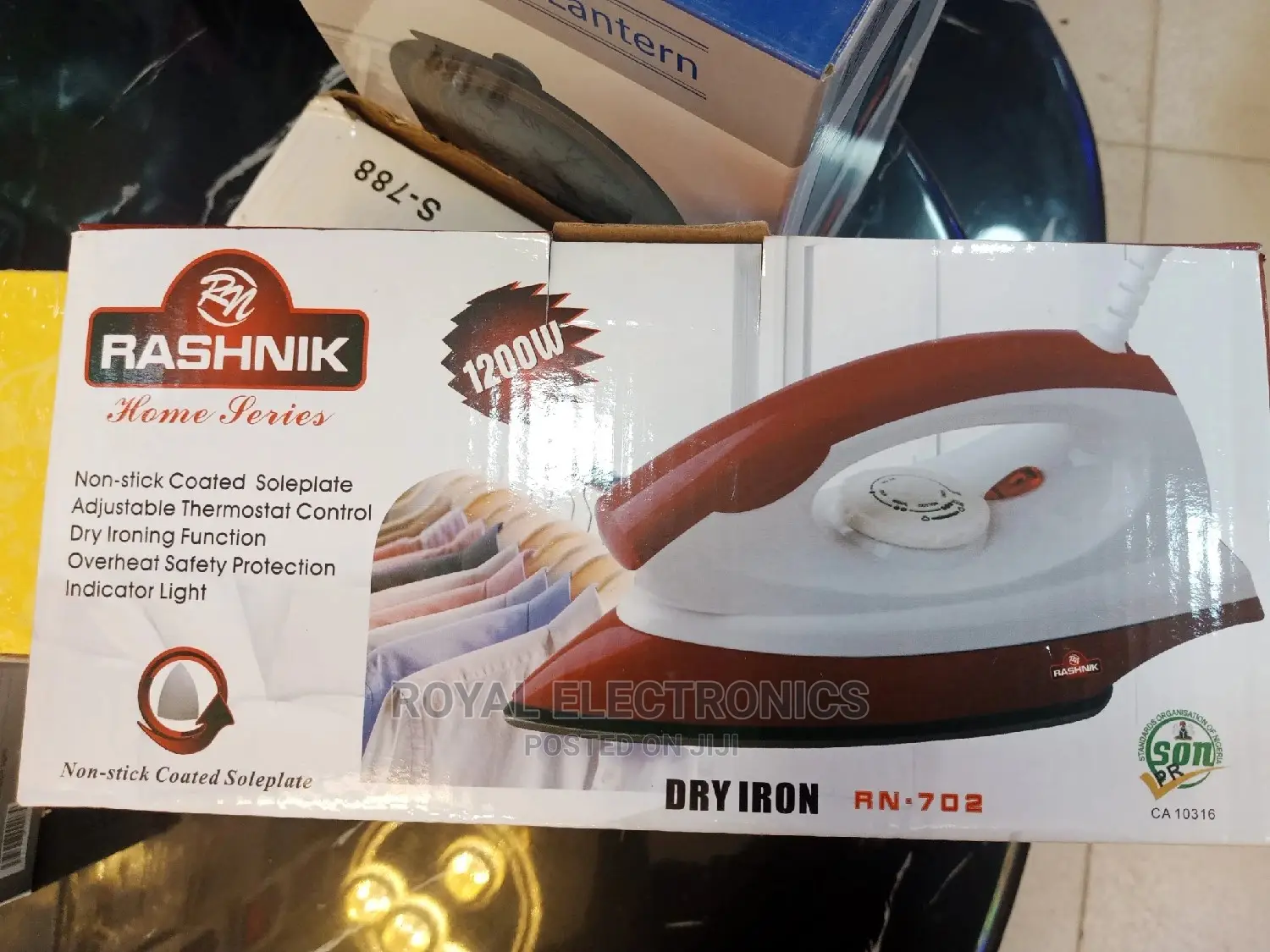 World Class Rashnik RN-702 Dry Iron 1200W