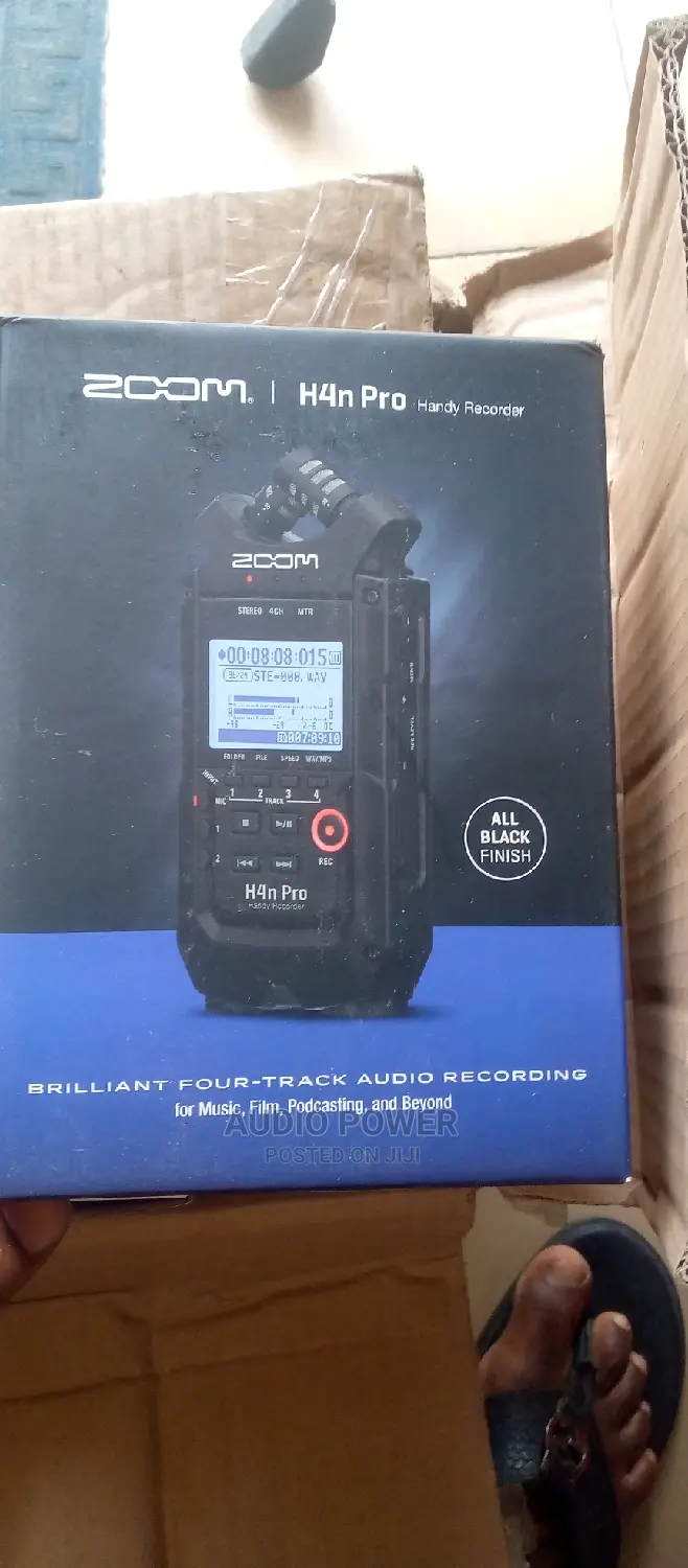 Zoom H4n Pro Handy Recorder