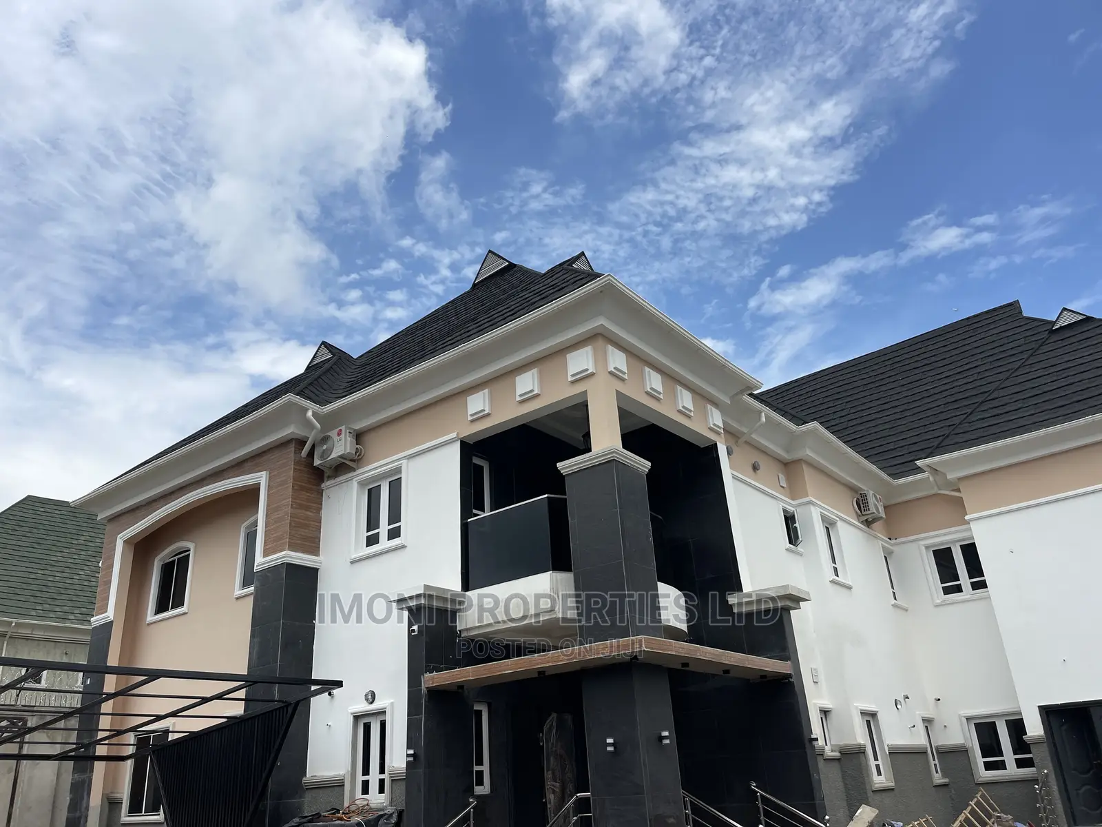 Furnished 2bdrm Block of Flats in Fo1, Kubwa for rent