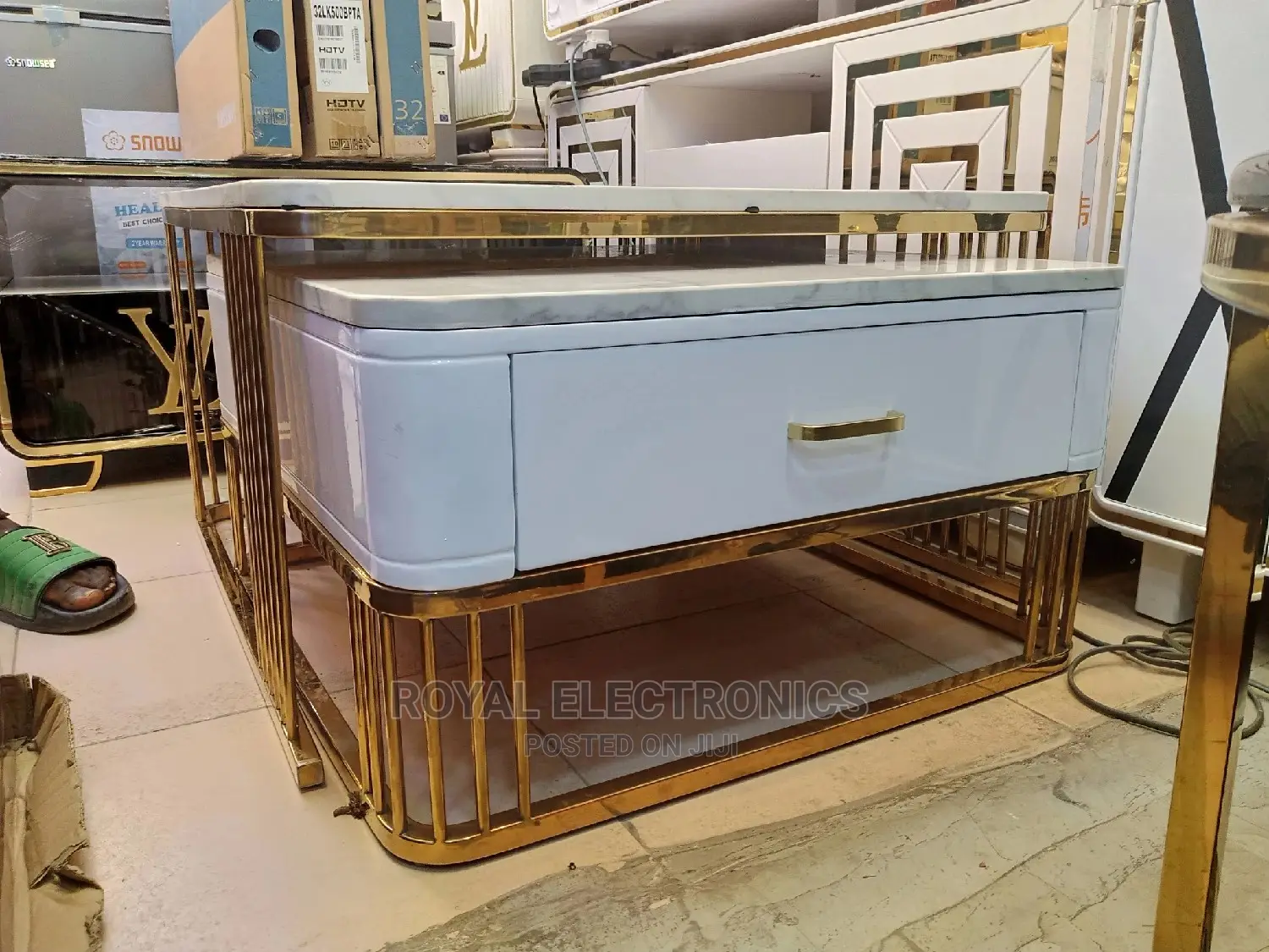 Standard Imported Royal Center Table With Drawer