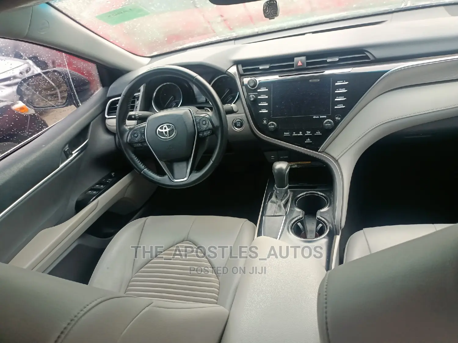 Toyota Camry SE (2.5L 4cyl 8A) 2019 Gray