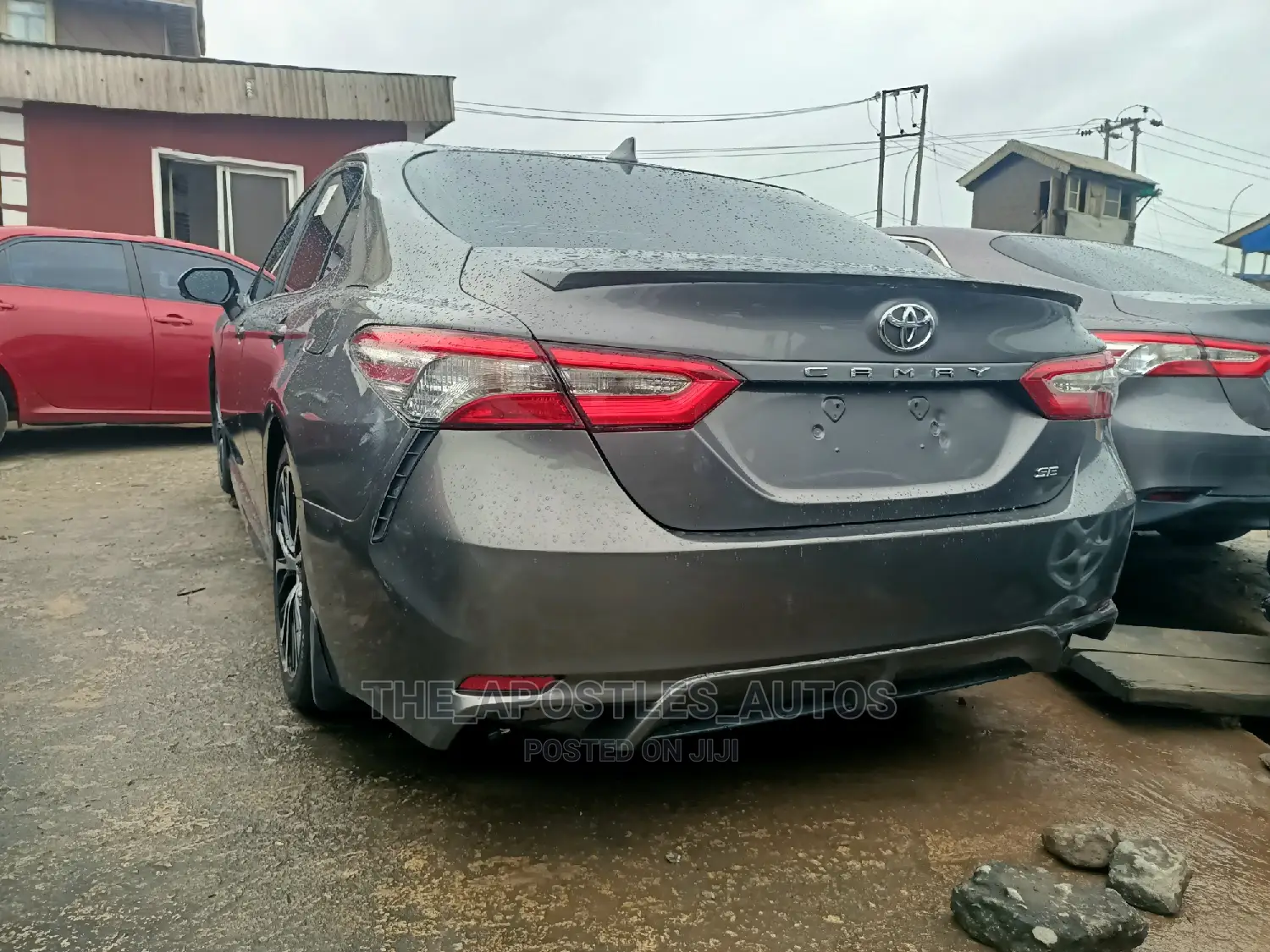 Toyota Camry SE (2.5L 4cyl 8A) 2019 Gray