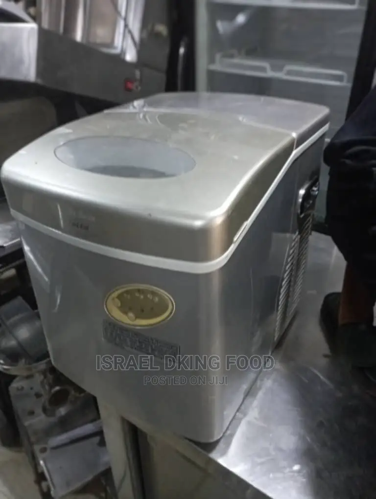 12cubes Tokunbo Ice Cube Machine