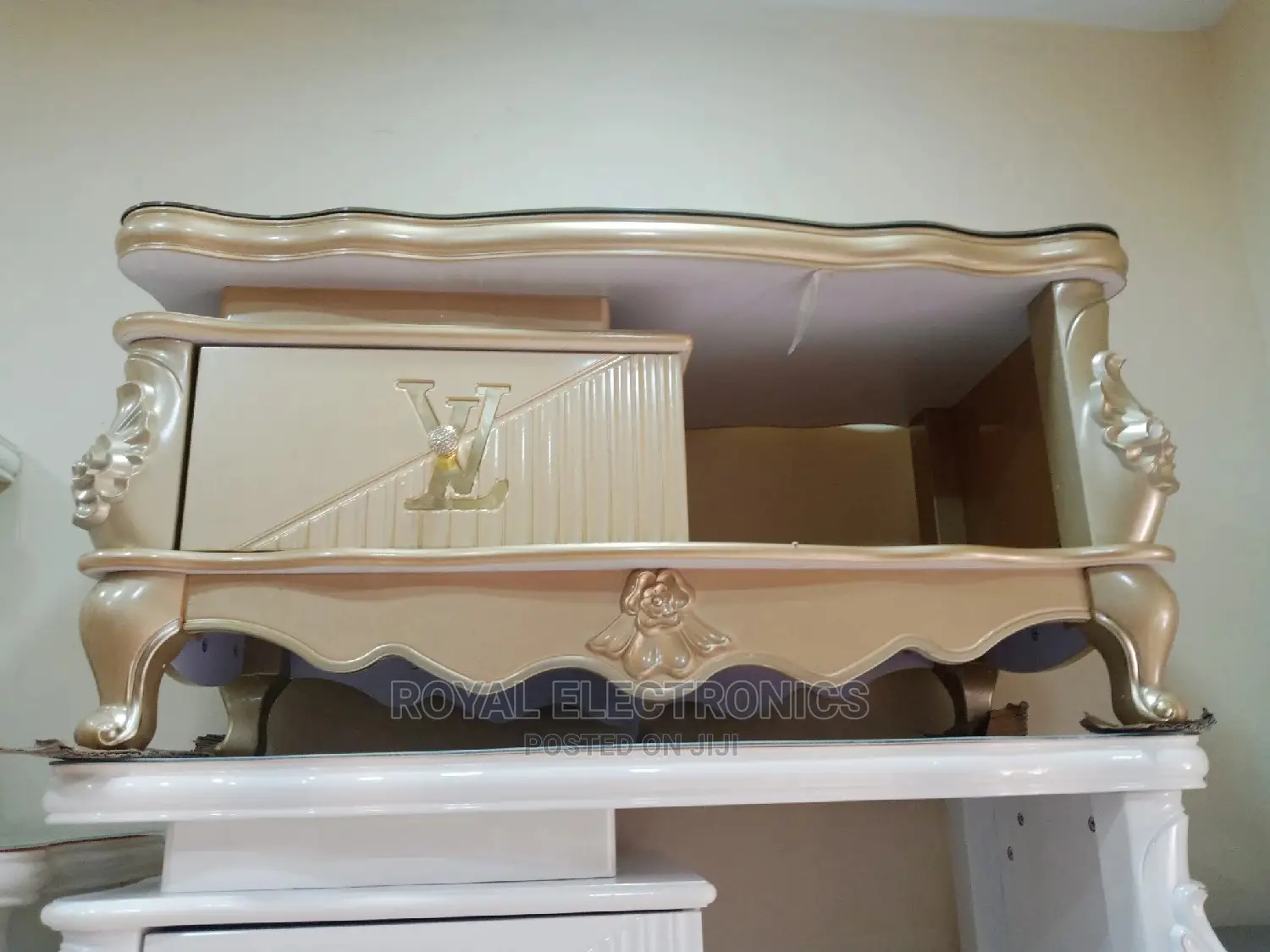 Center Table With Drawer
