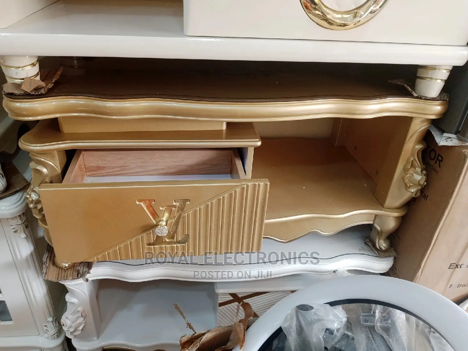 Lv Modern Center Table With Drawer