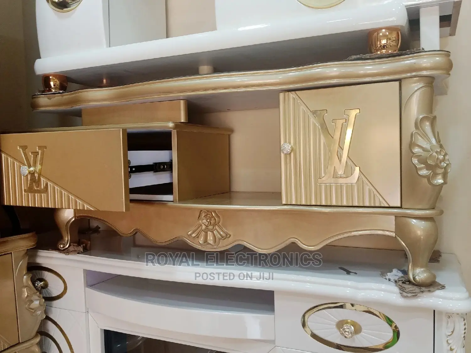 New Louis Vuitton Modern Center Table With Drawer