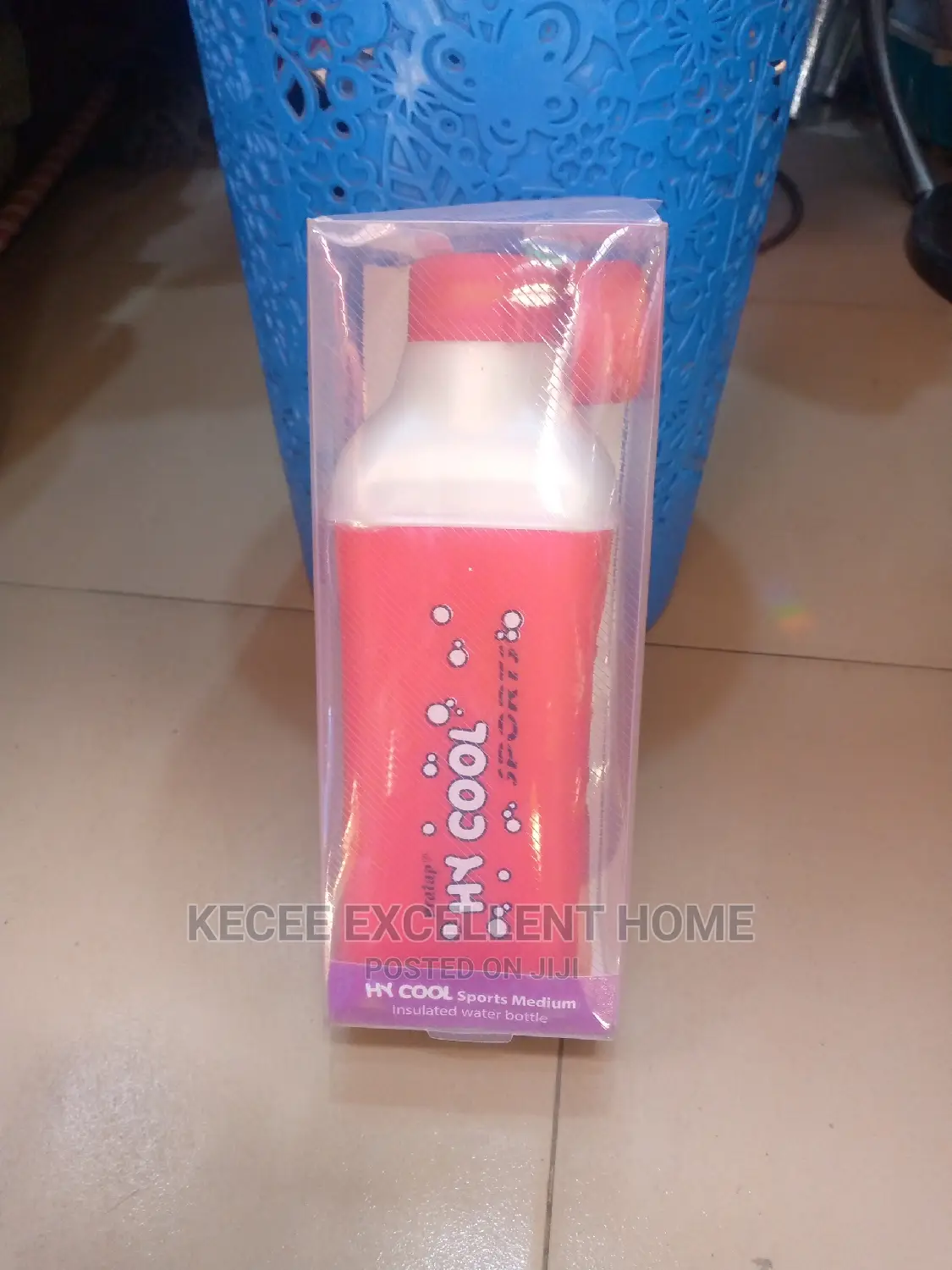 Cool and Hot Insulated Water Bottle With Extra Cap
