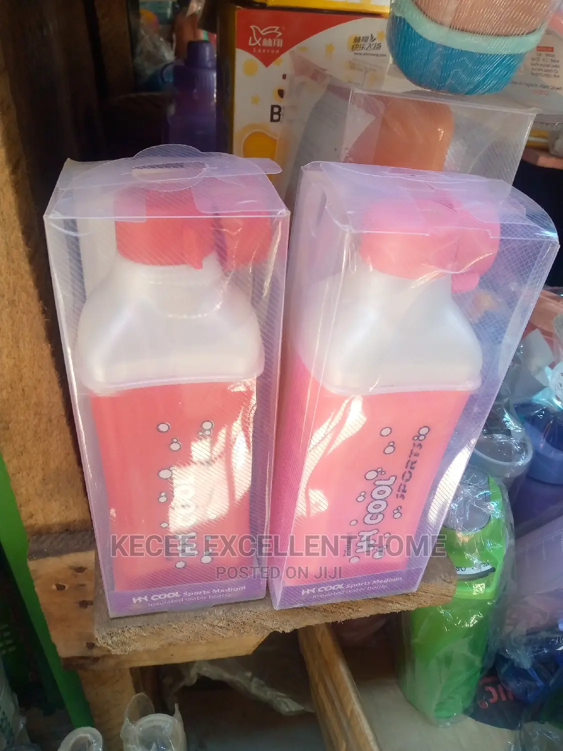 Cool and Hot Insulated Water Bottle With Extra Cap