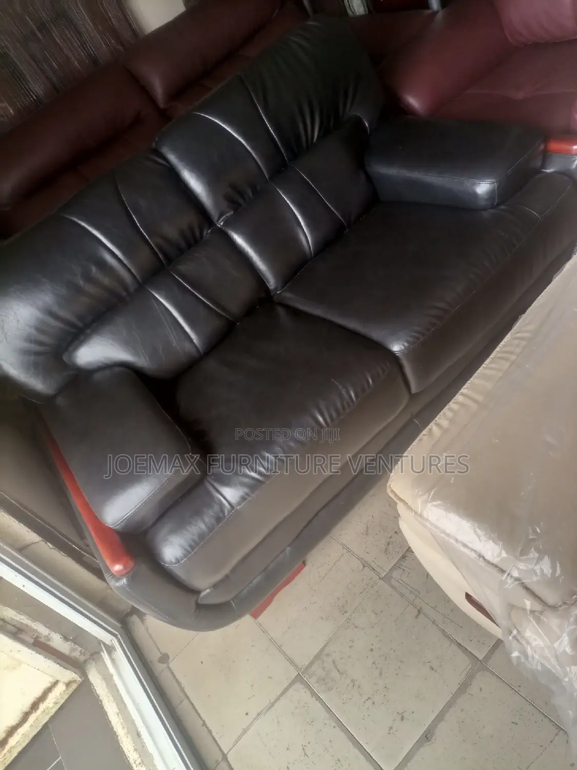 Quality Executive 7 Seater Living Room Leather Fabric Made Sofa Chair.