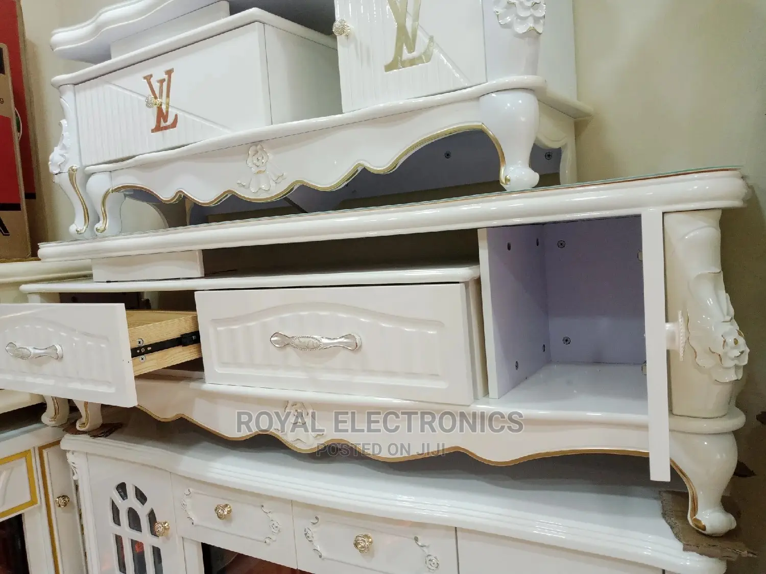Standard Royal(1.5meter) TV Stand With Drawer