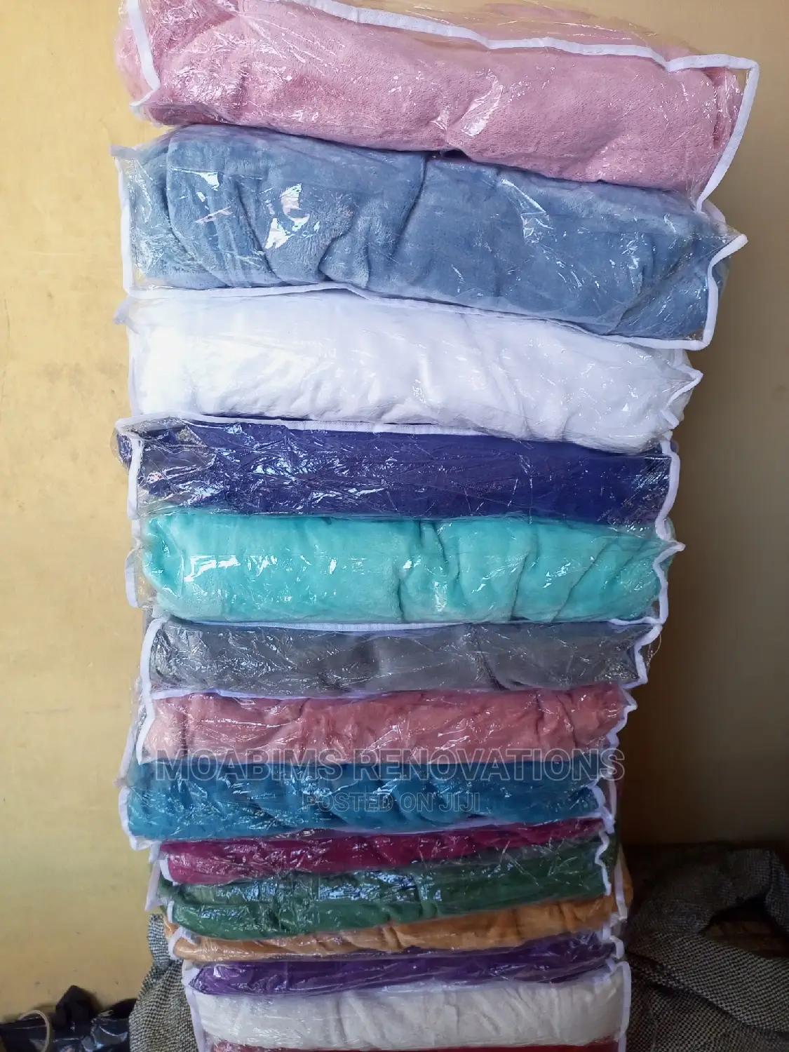Beautiful Velvet Throw Blanket for Chairs and Body Covering