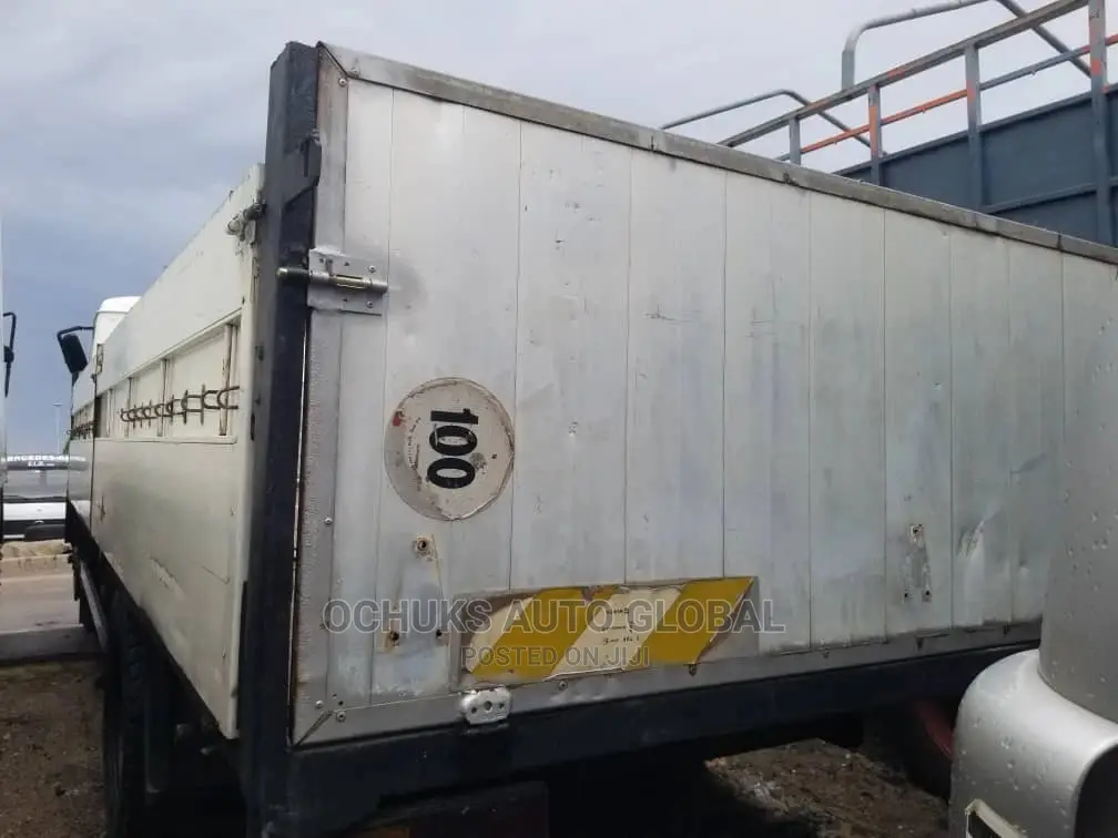 M/Benz Truck Pick Up Van 1717 Model