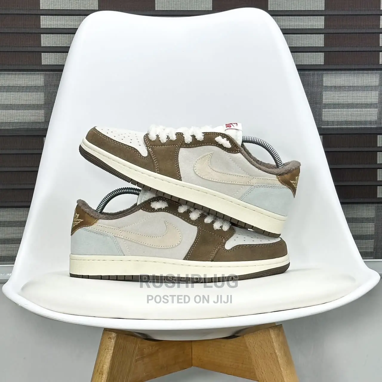 Jordan 1 Low Og “Year of the Rabbit” Sneakers
