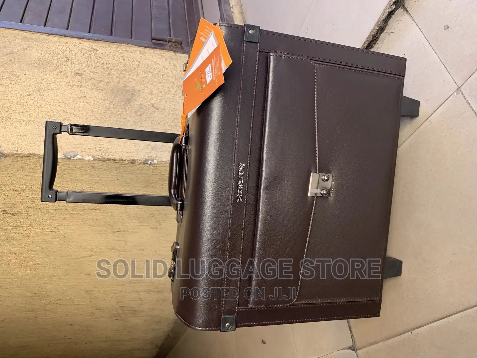 Leaves King Pilotcase