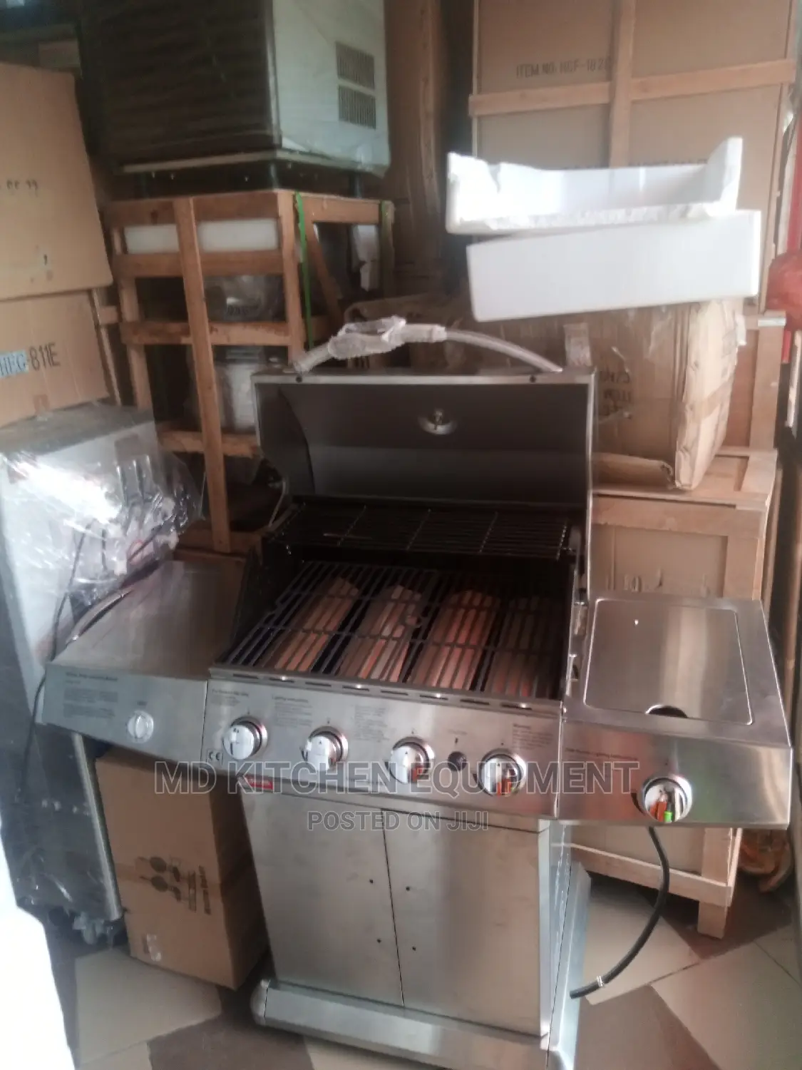 Gas 4 Burna Barbecue Grill