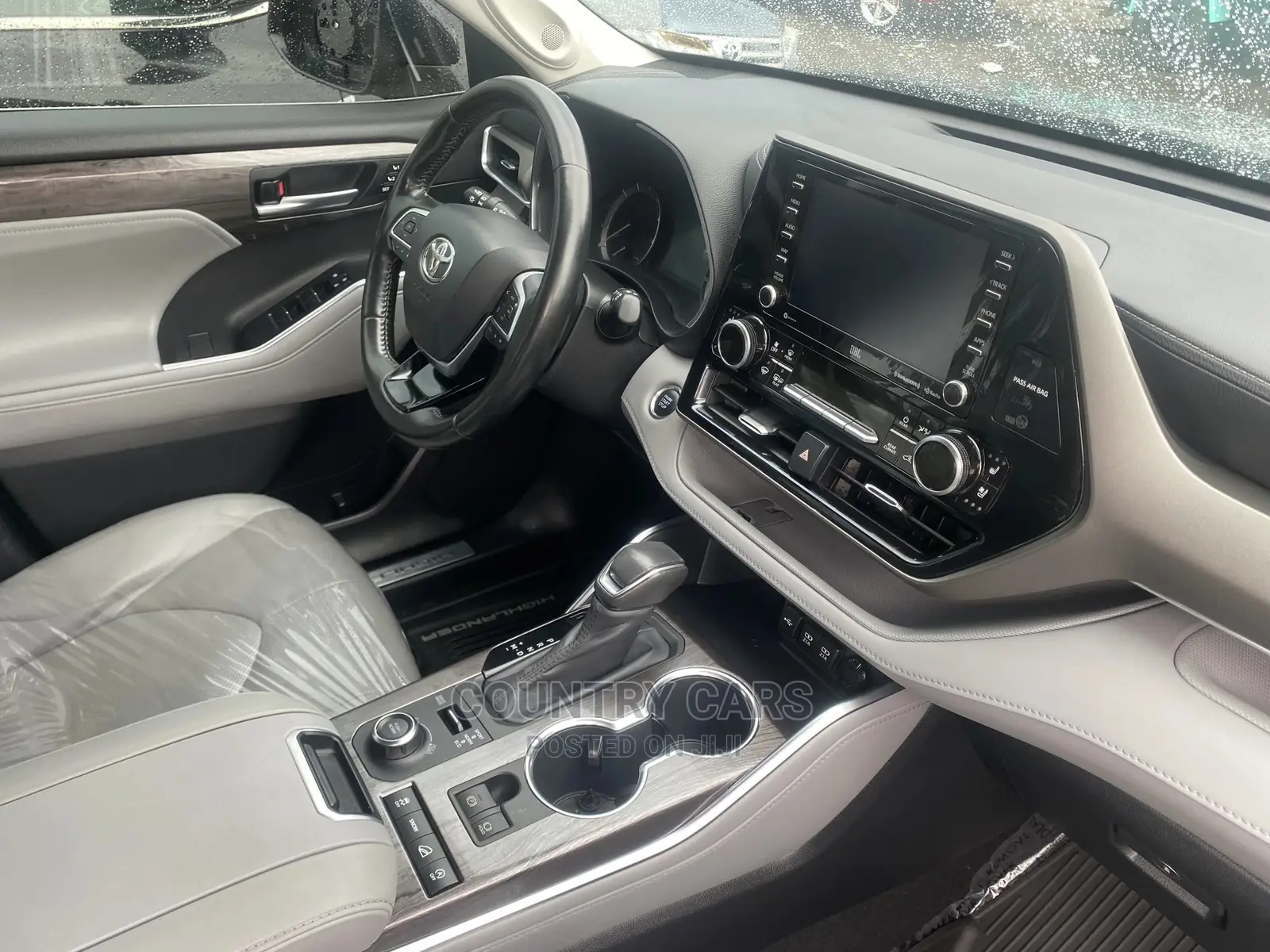 Toyota Highlander Limited 2021 Black