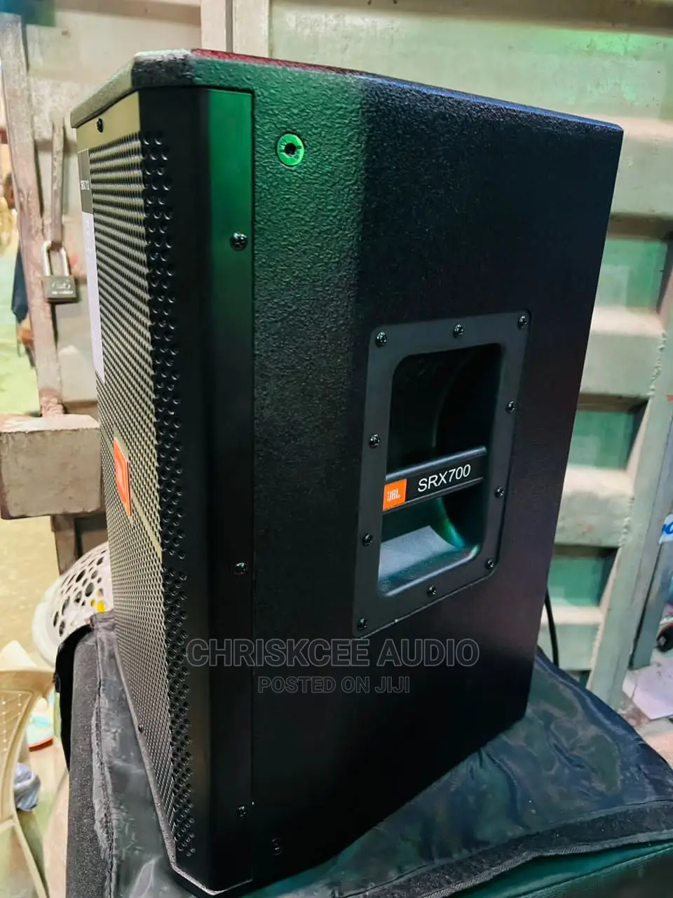 JBL SRX712 12inches Professional Loudspeaker -Pair