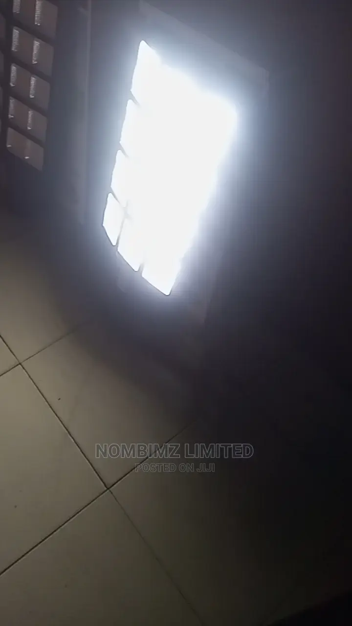 New Upgrade 1200w All in One SOKO SOLAR Street Light