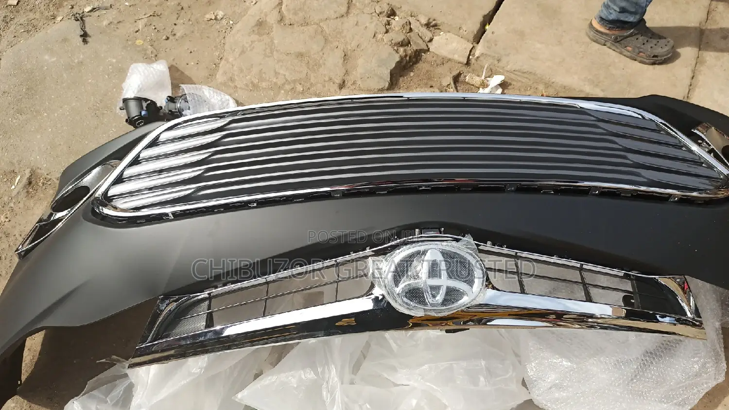 Complete Front Bumper For Avalon 2014/2015