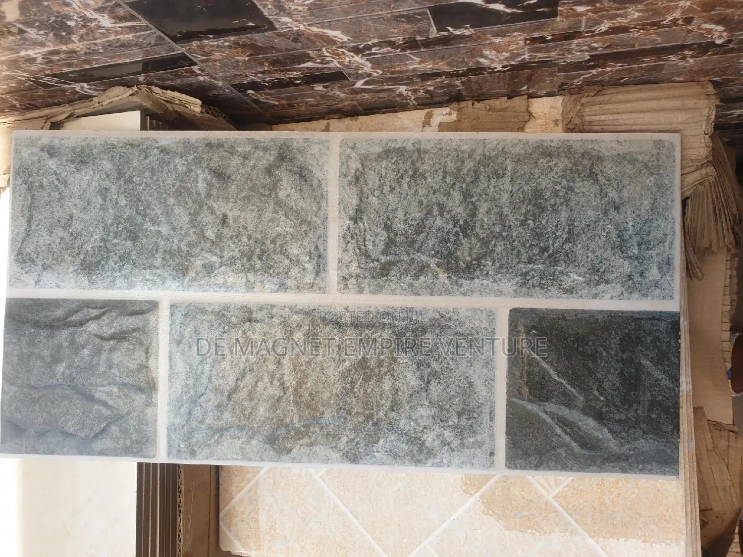 Crack Tiles for Walls