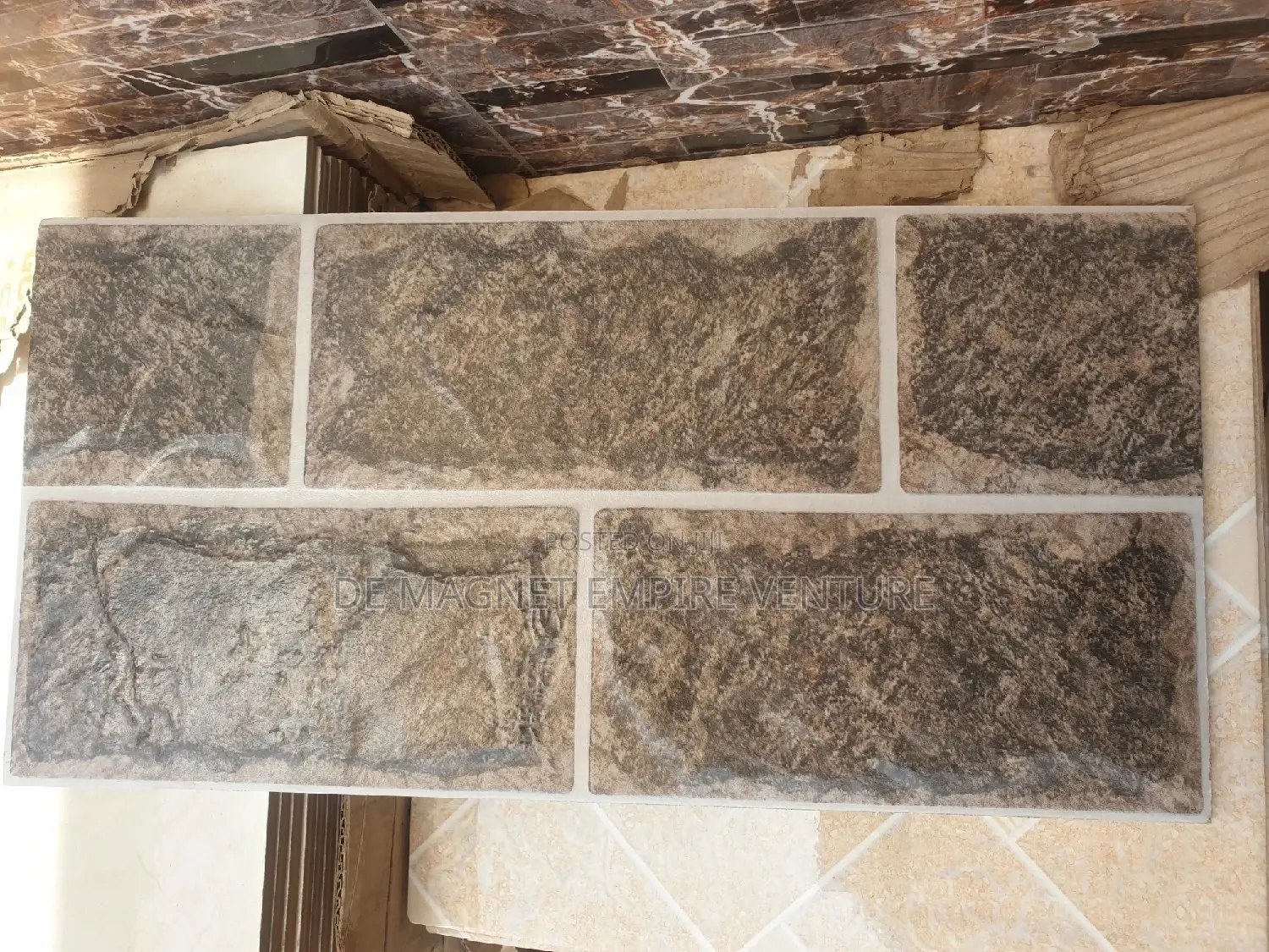 Crack Tiles for Walls