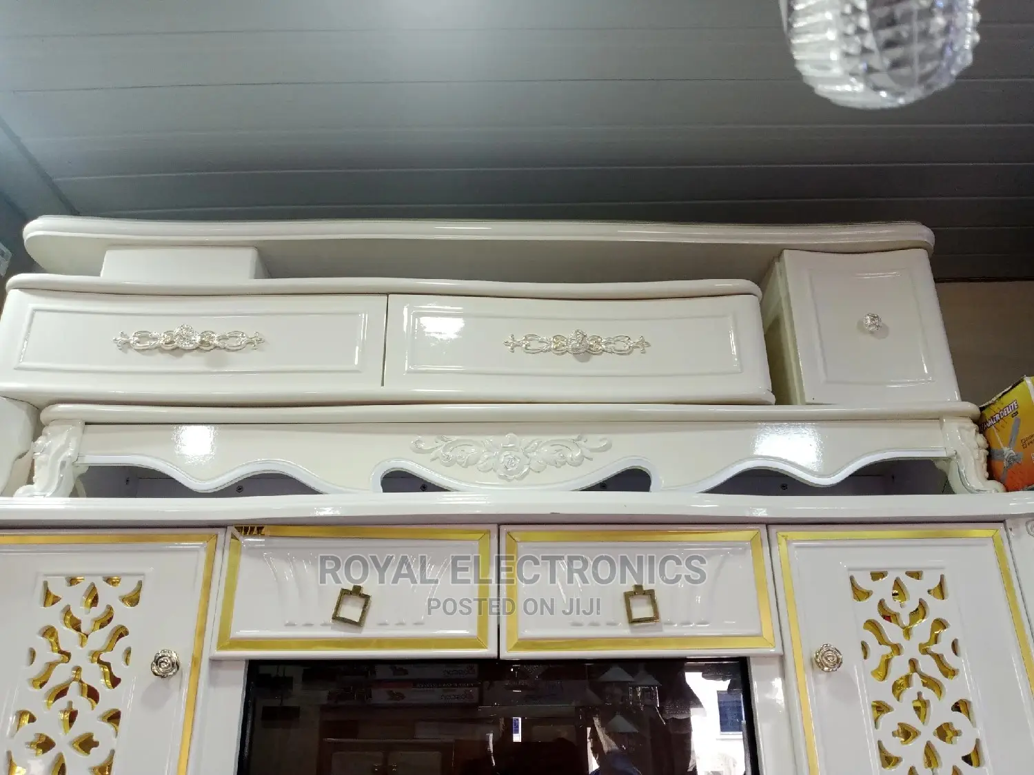 Original Quality Royal TV Stand With Drawer