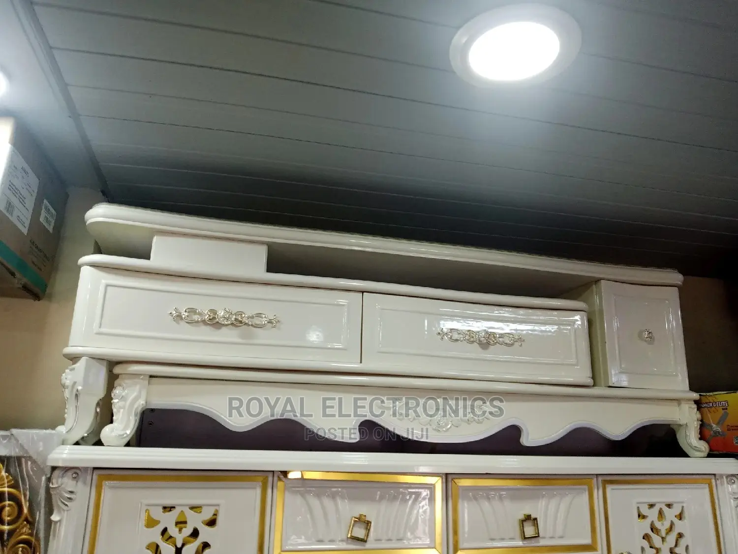 Best Quality Royal Tv Stand With Drawer