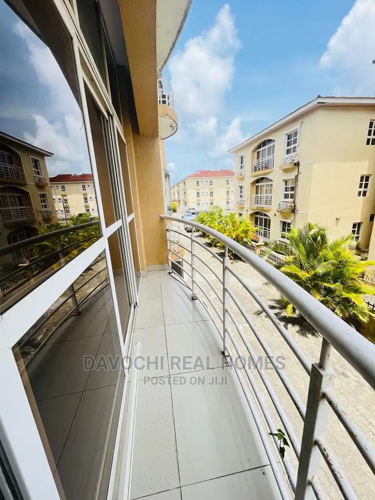 3bdrm Apartment in Chevron Drive, Lekki for rent