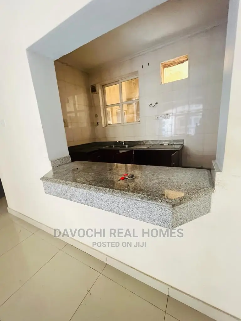 3bdrm Apartment in Chevron Drive, Lekki for rent