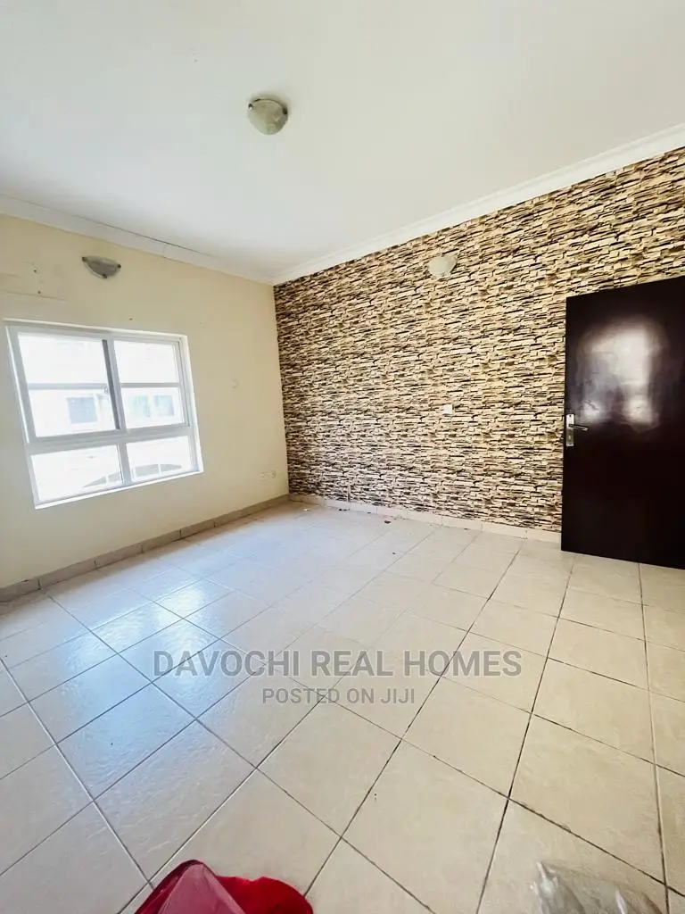 3bdrm Apartment in Chevron Drive, Lekki for rent