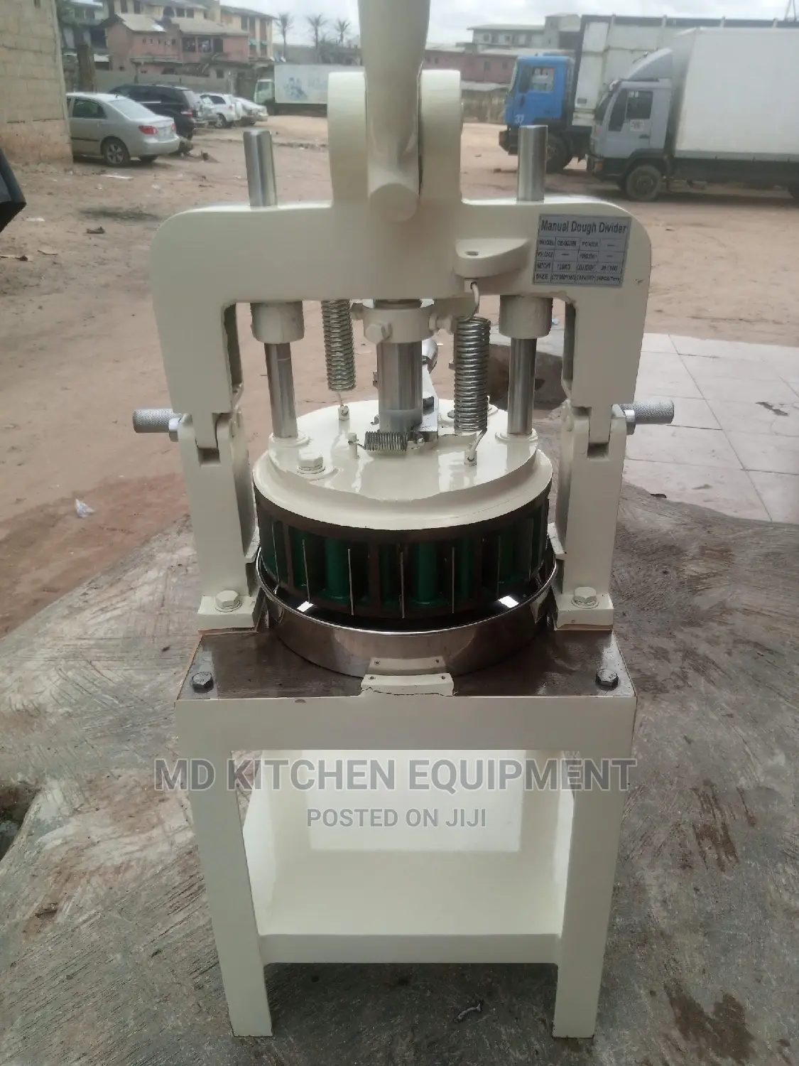 36 Cuts Manual Dough Divider/Rounder Machine