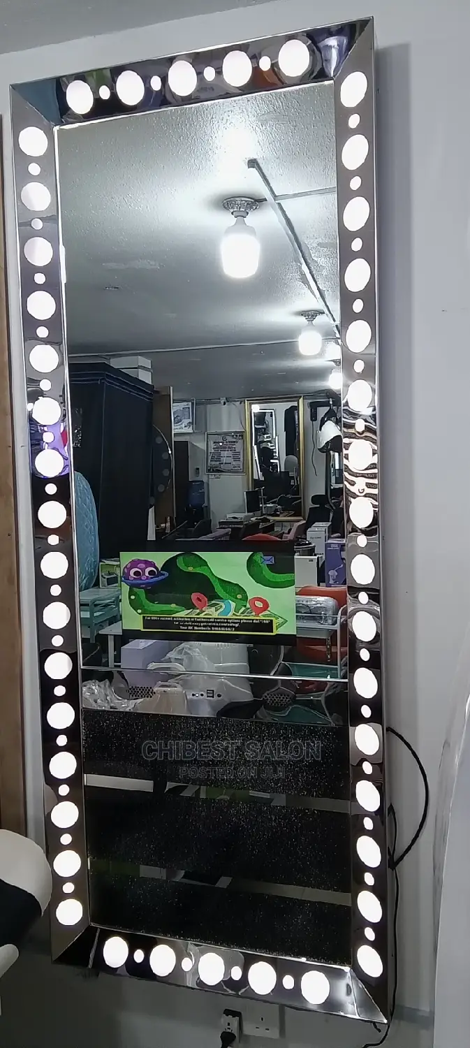 New Model Standard Silver Television Mirror