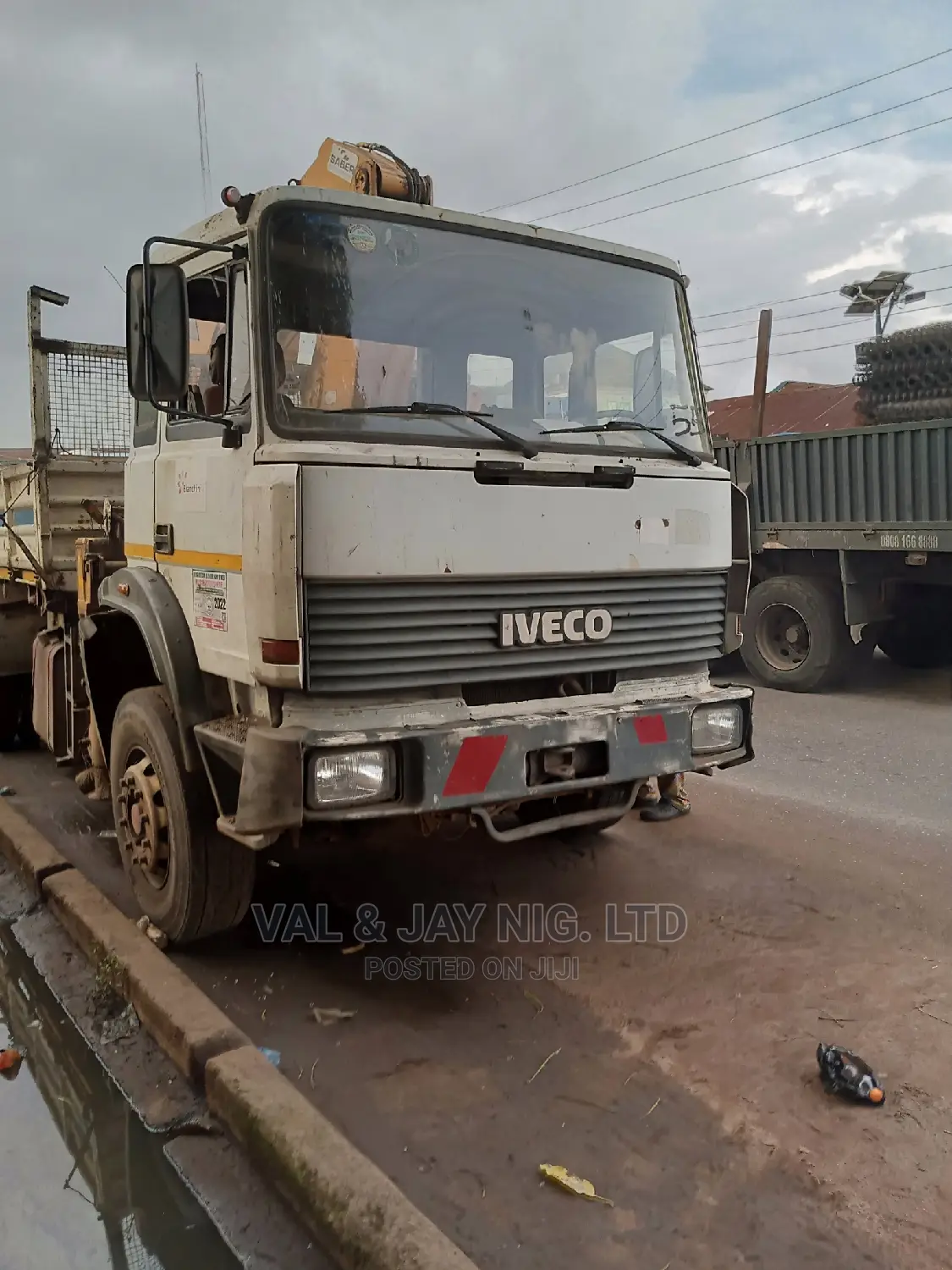 12 Tons Iveco Hiab Self-Loader - Company Use