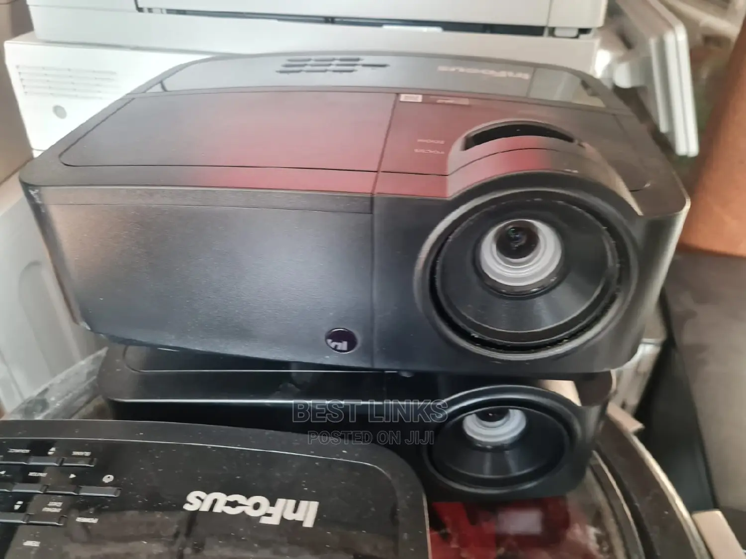 Infocus Projector With Hdmi and Vga Ports Available