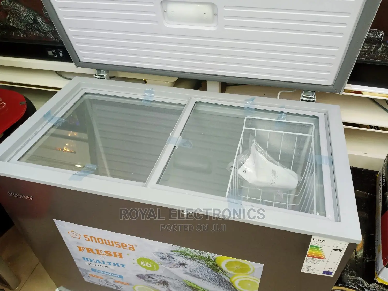 Very New Anti Rust Chest Freezer With Glass Cover