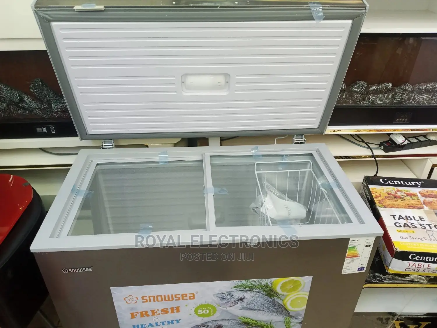 Top Class Anti Rust Chest Freezer With Glass Cover