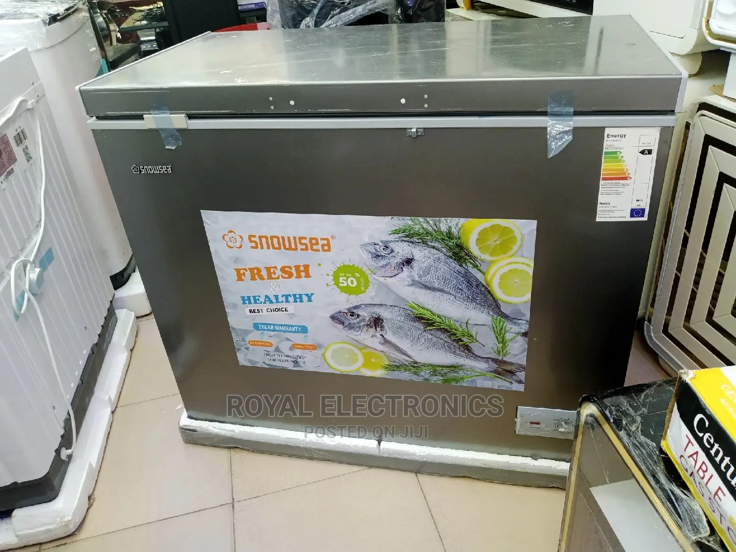 Superior Quality Anti Rust Chest Freezer With Glass Cover