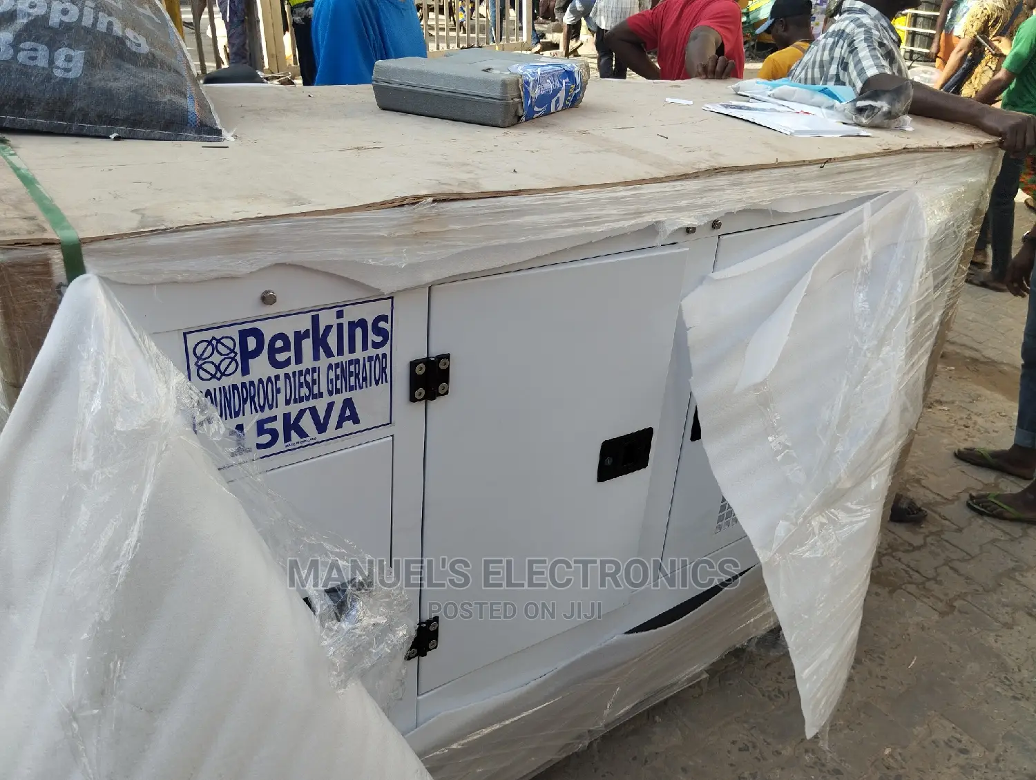 Perkins England Diesel Soundproof Generator(15kva)100%Copper