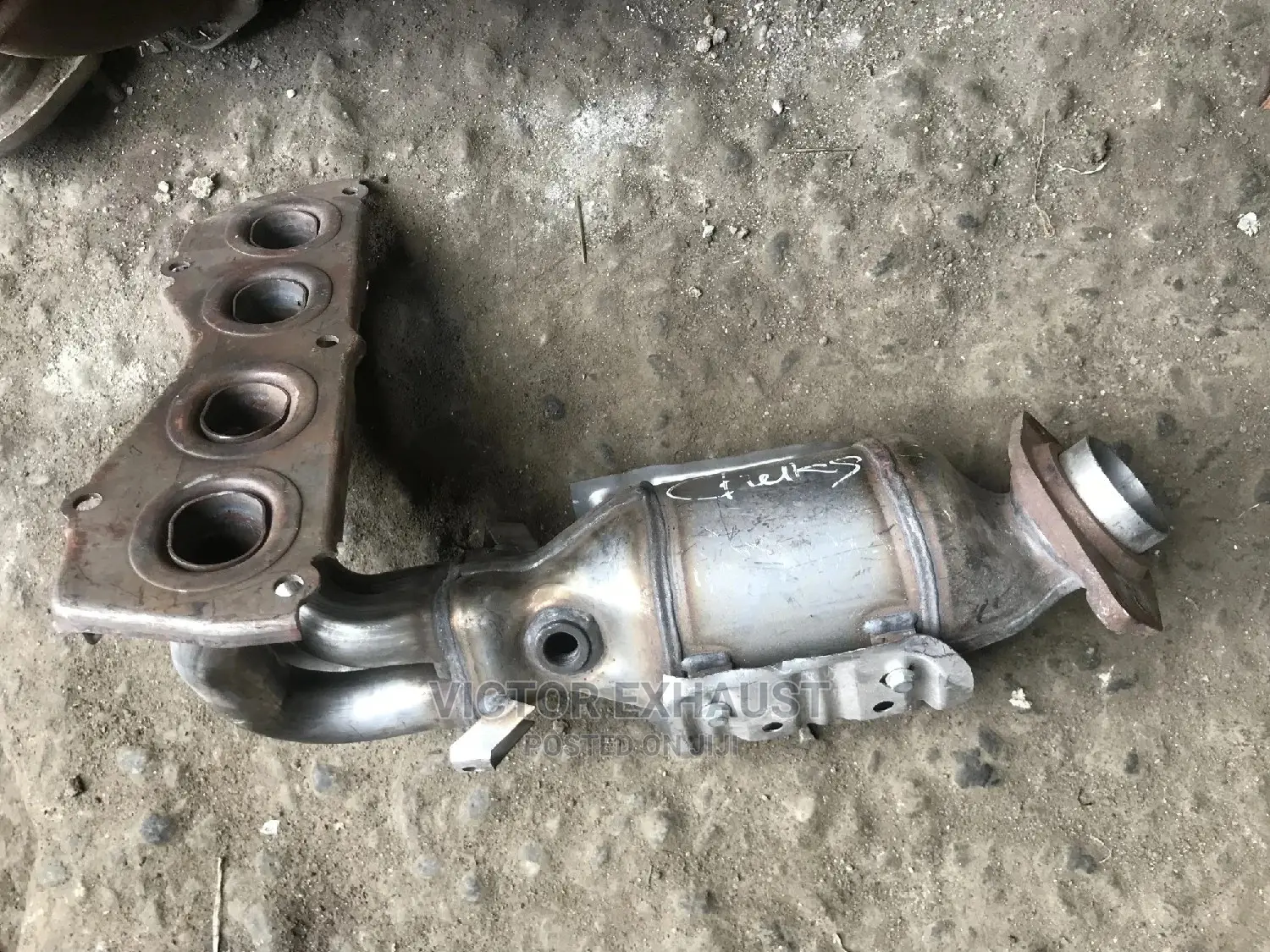 Engine Catalyst Converter Toyota RAV4 2013 Model