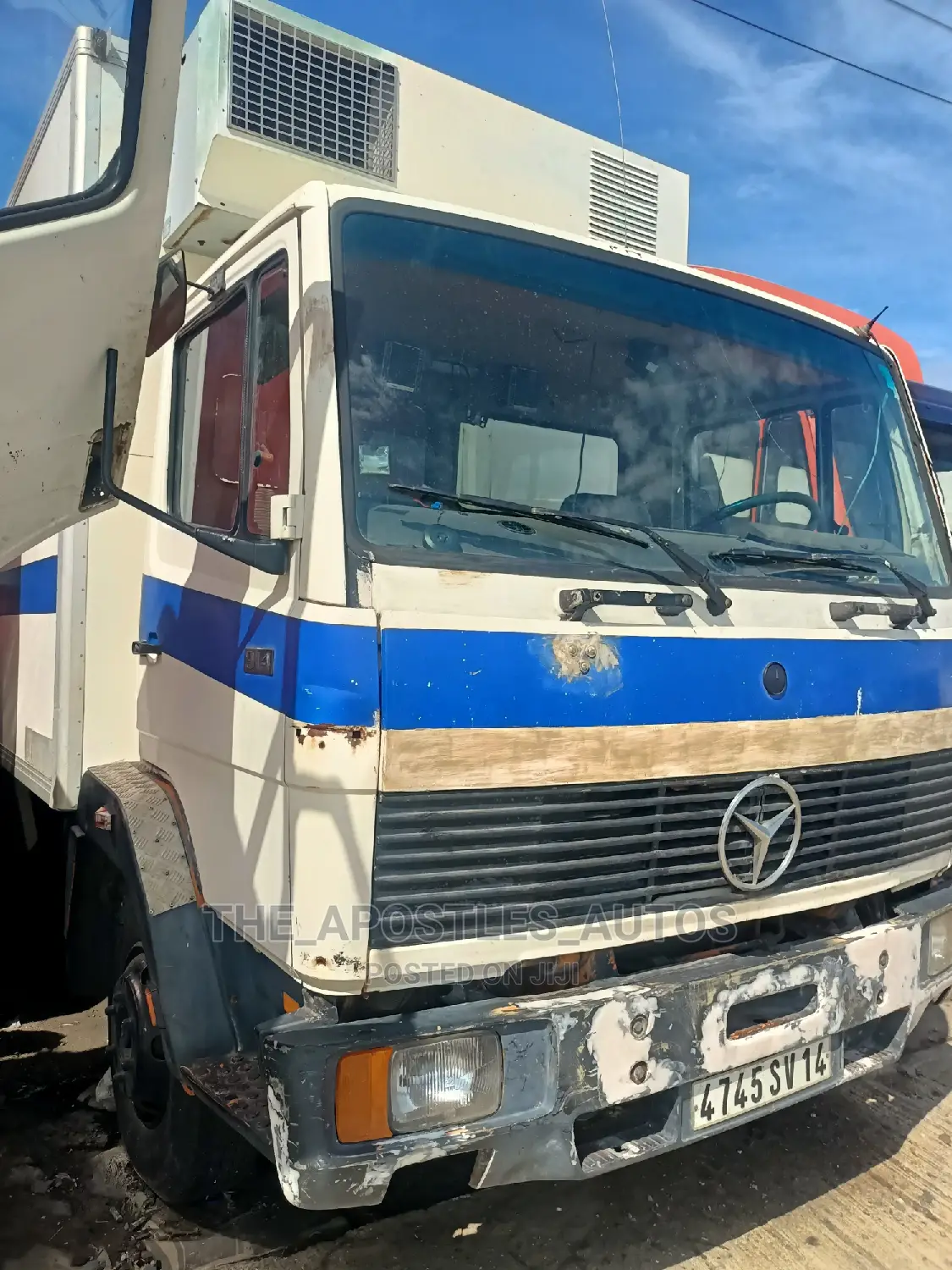 Mercedes Benz Refrigerator Truck