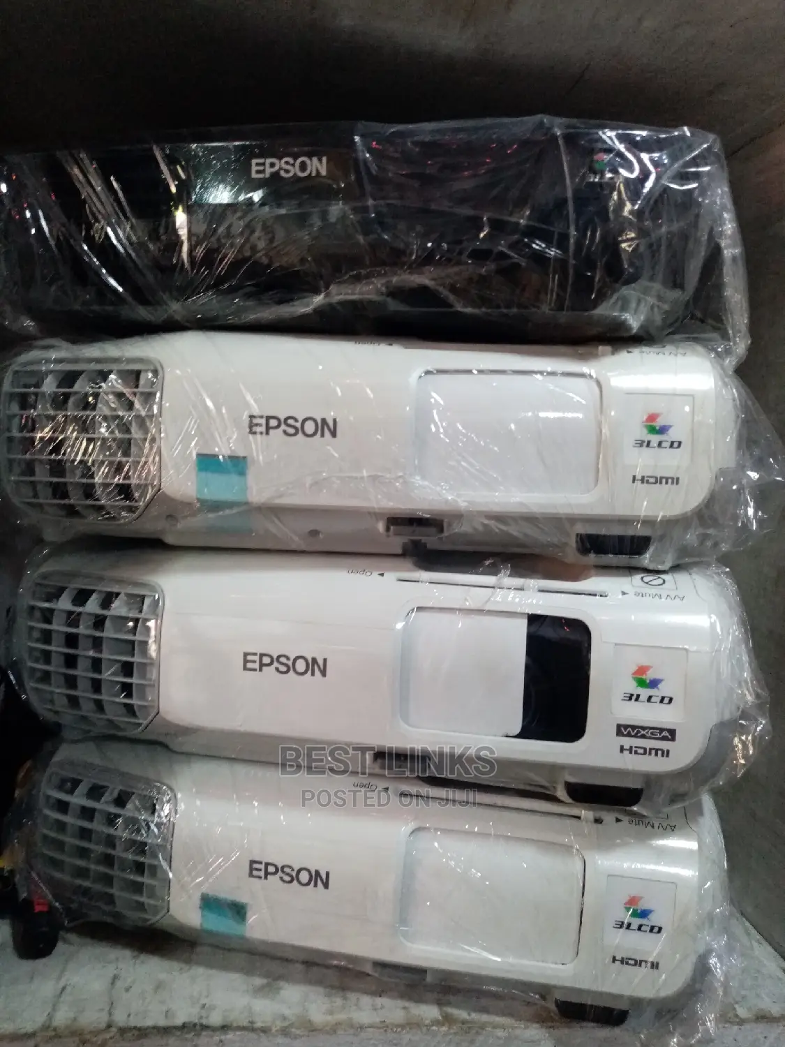 Epson Projector Available With Hdmi and Vga Ports