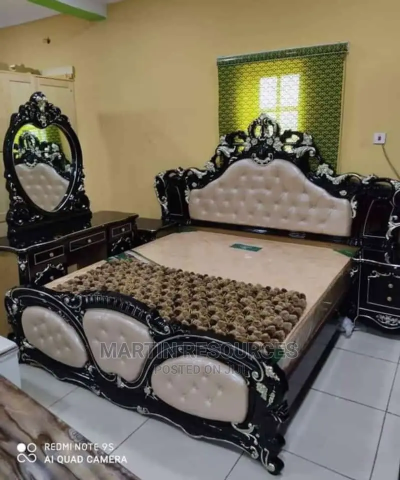 Royal Bed 6x7 With 2 Side Drawers and Dressing Mirror