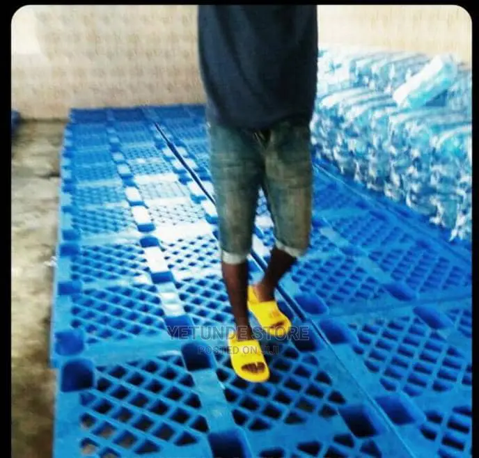 Brawny Rubber Pallet 120*100*