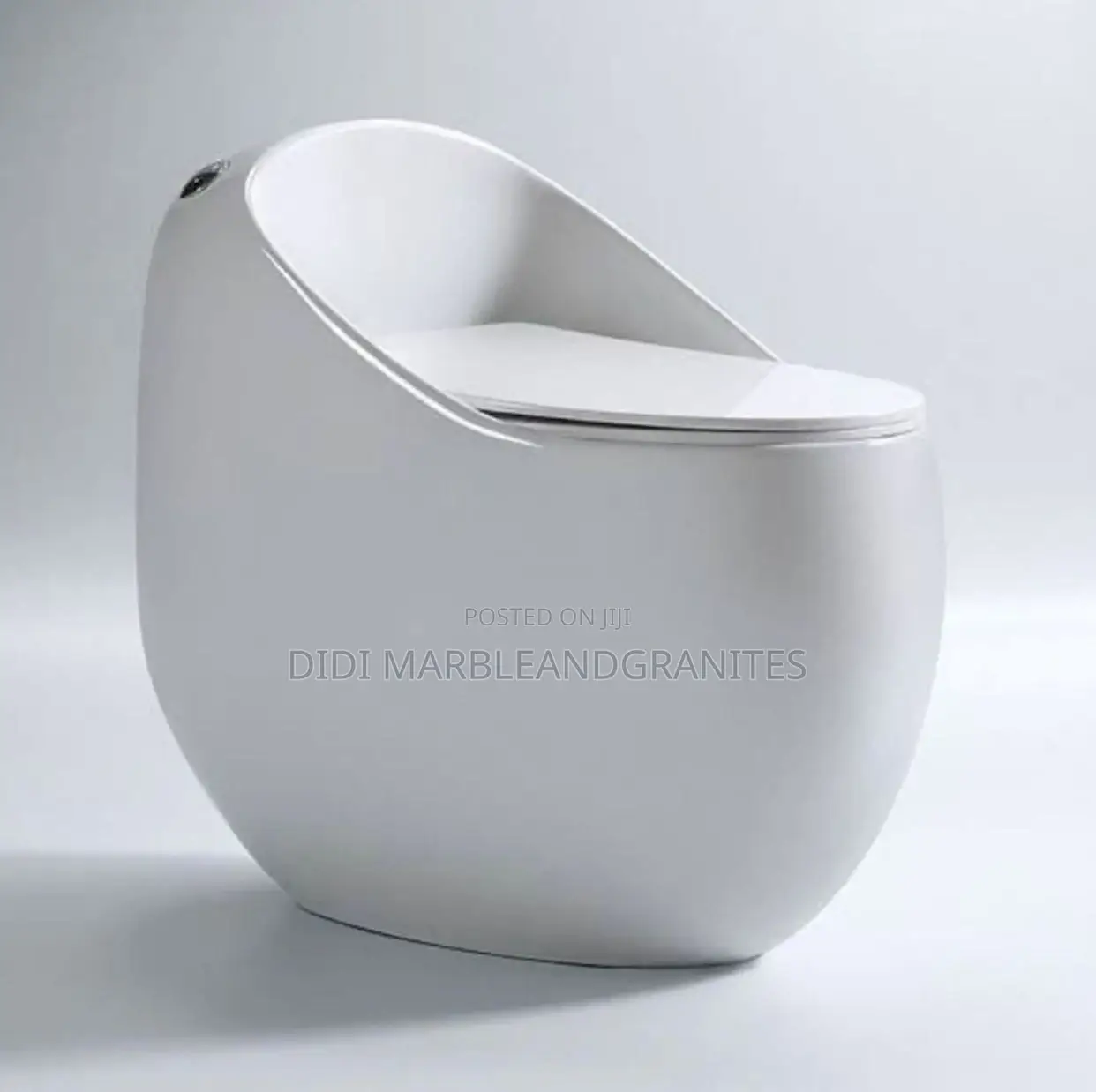 Executive England Water Closet