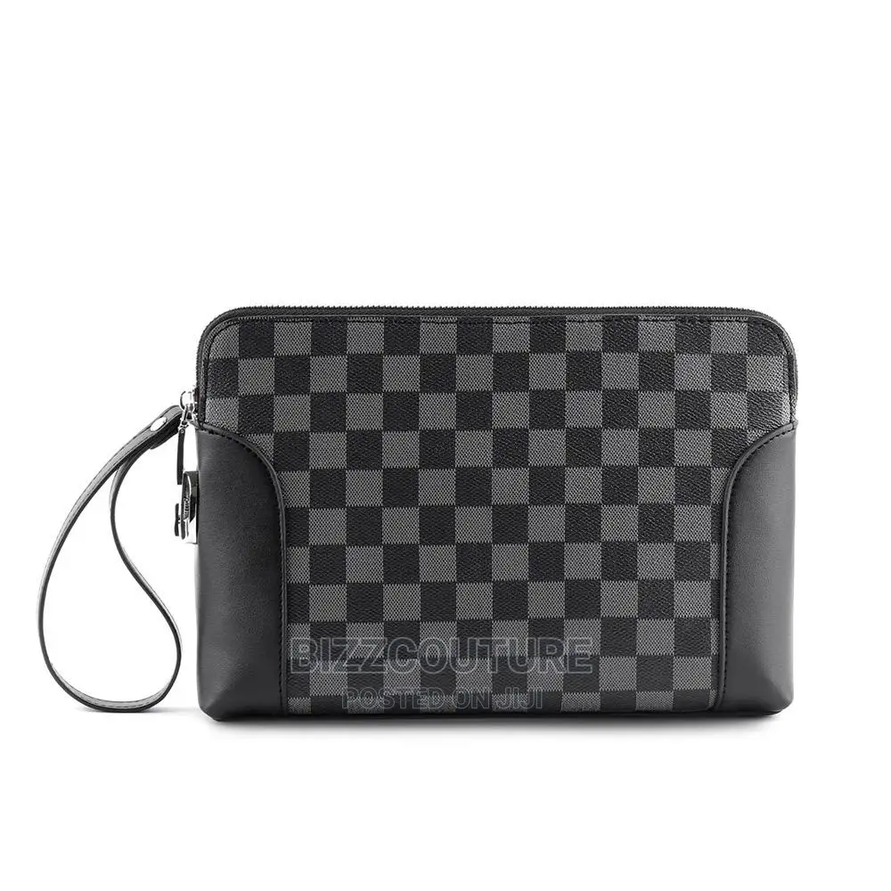 Original LOUIS VUITTON Clutches Bags Available in Store